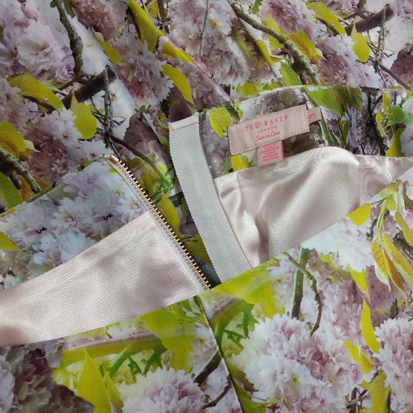 🍒NWOT🍒TED BAKER FLARED SKIRT - Picture 7 of 9